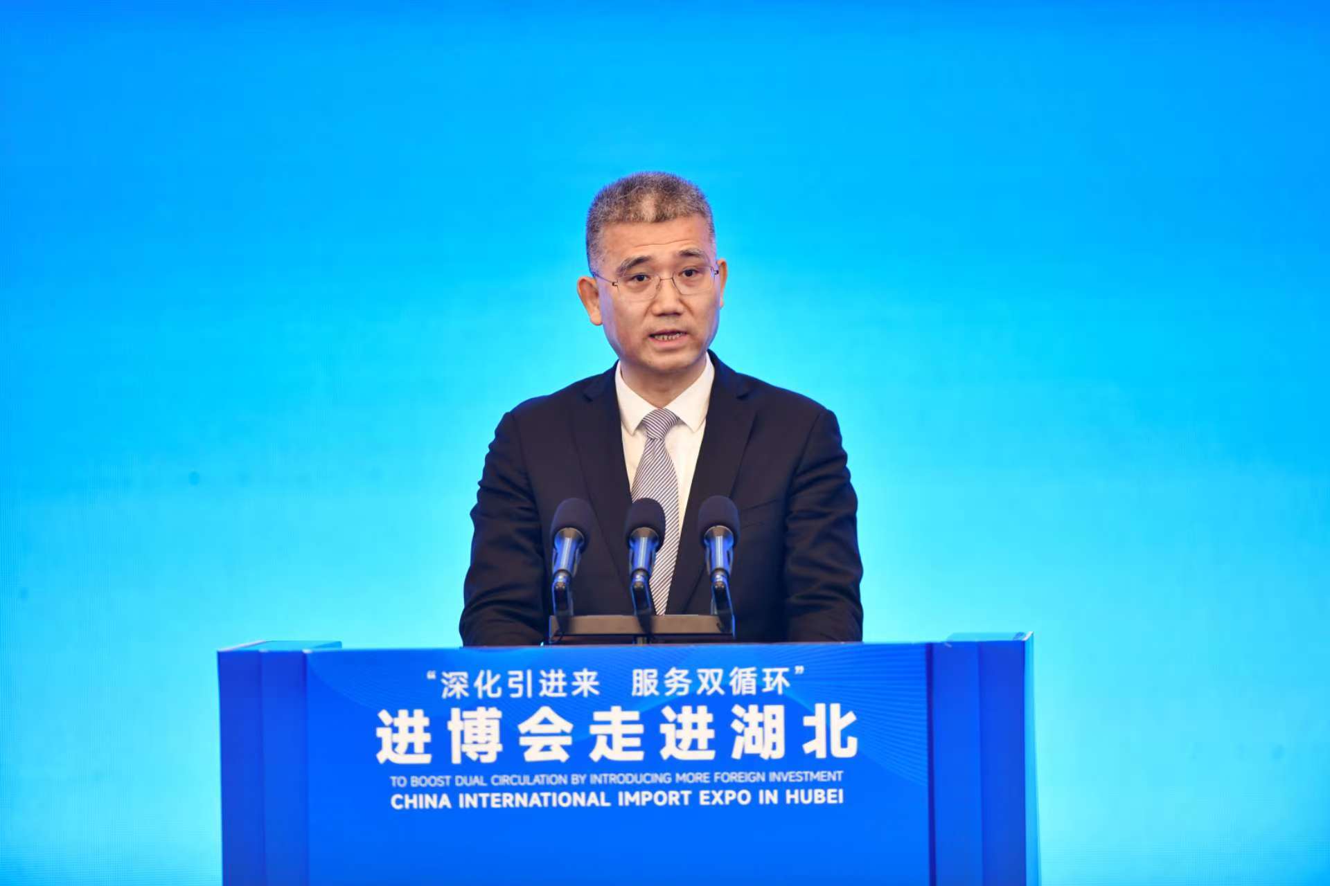 中国银行副行长张小东致辞。人民网记者 任峰涛摄