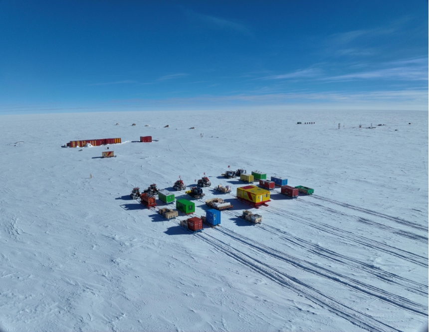 考察队抵达昆仑站。自然资源部供图