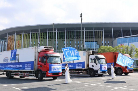 第八届进博会展品进馆现场