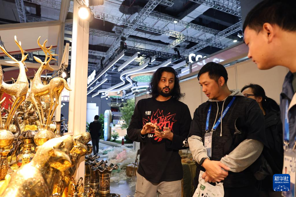 进博会开幕前布展