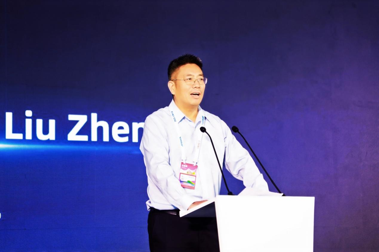 研讨会现场，刘振飞发言。受访者供图