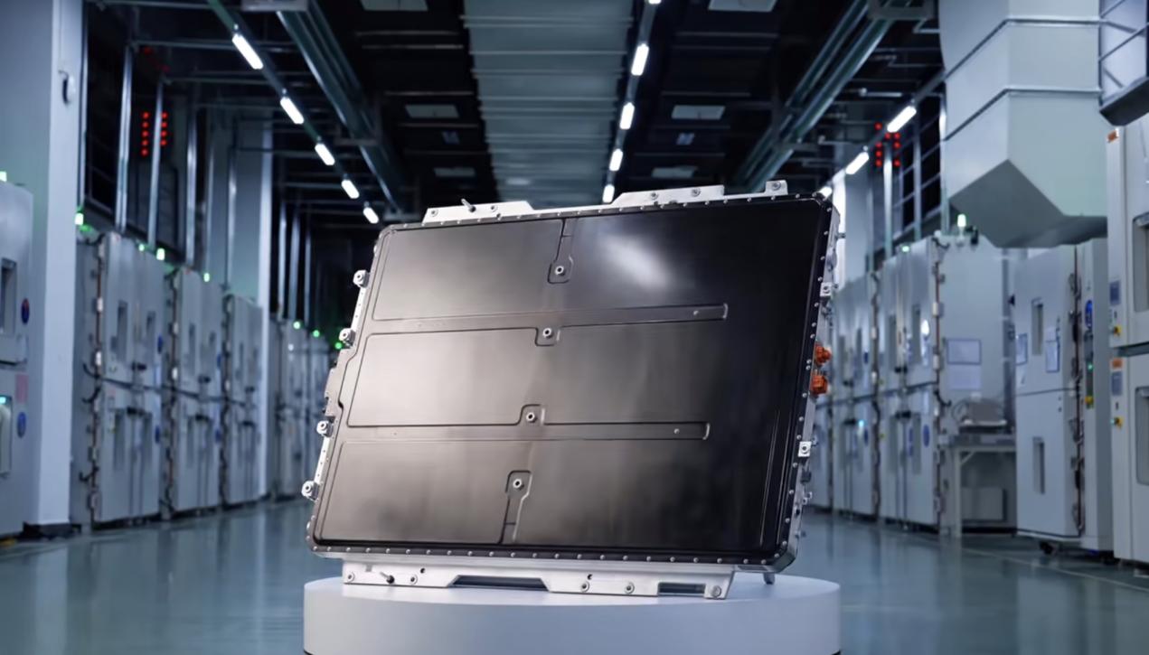 华为巨鲸电池平台。受访者供图