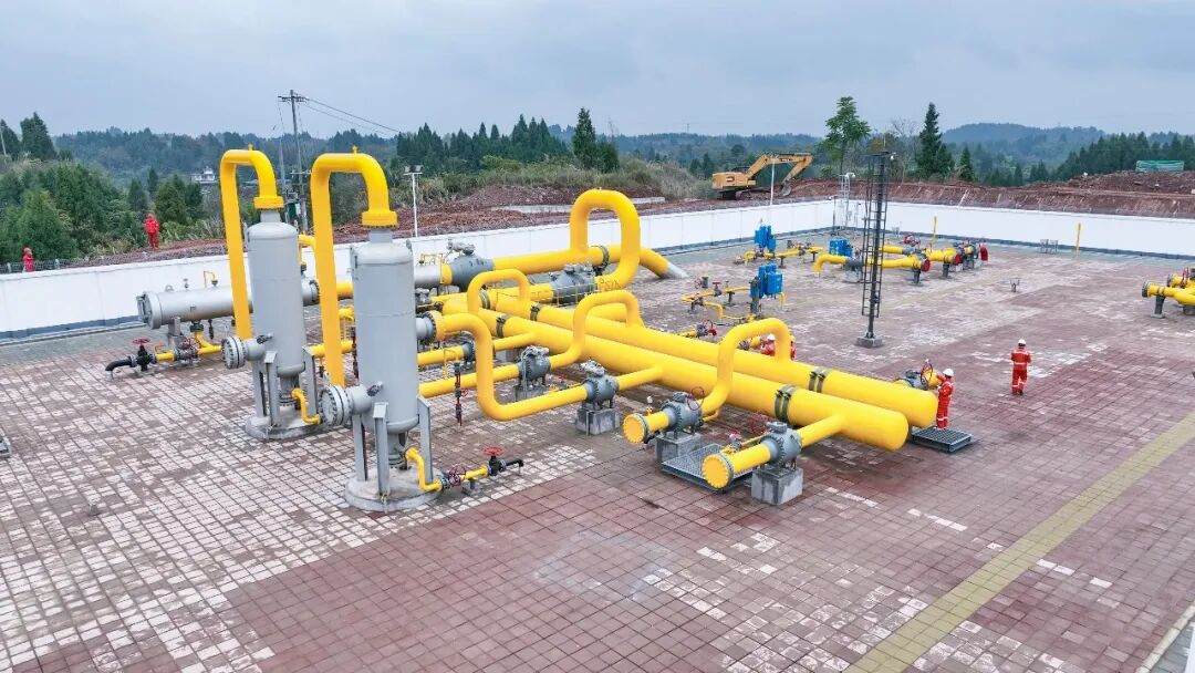 无人值守设计的内江站。受访者供图