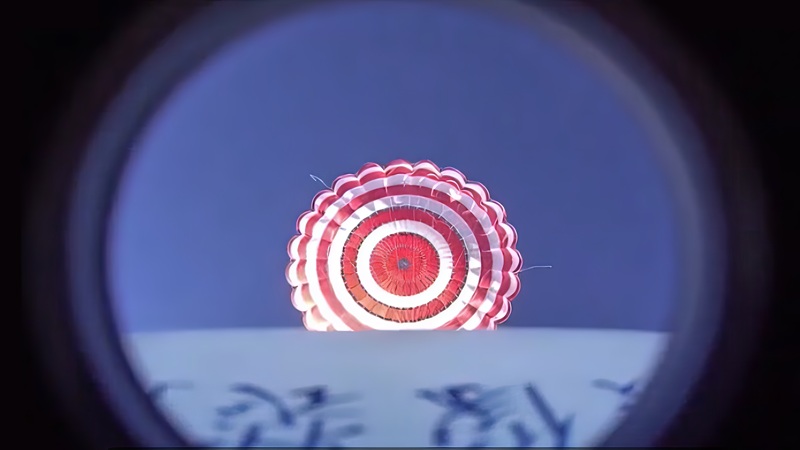 “力鸿一号”返回式载荷舱着陆采用了伞降回收技术。中科宇航供图