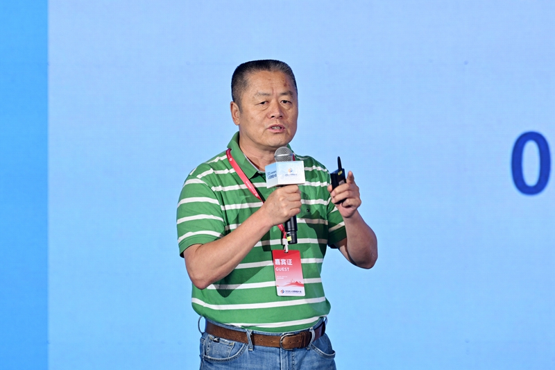 国家数据专家咨询委员会委员、北京交通大学教授张向宏。人民网记者 翁奇羽摄