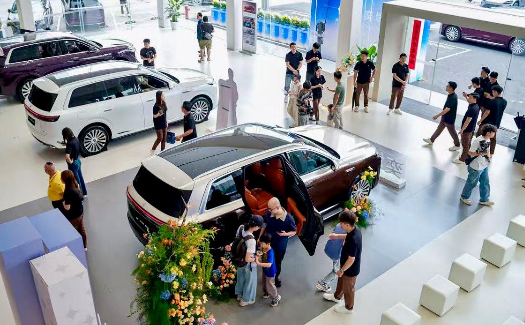 产业链深度协同推动高阶辅助驾驶生态发展。受访者供图