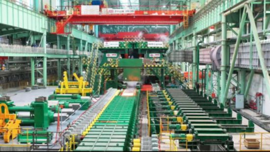 图为中冶南方总承包建设的酒钢碳钢薄板厂工艺流程优化及产品结构调整项目顺利投产。